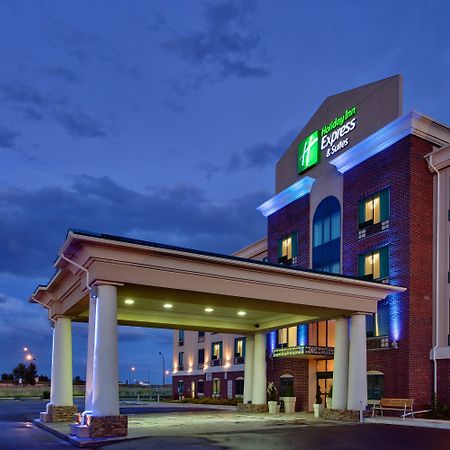 Holiday Inn Express & Suites Medicine Hat By Ihg Exterior photo